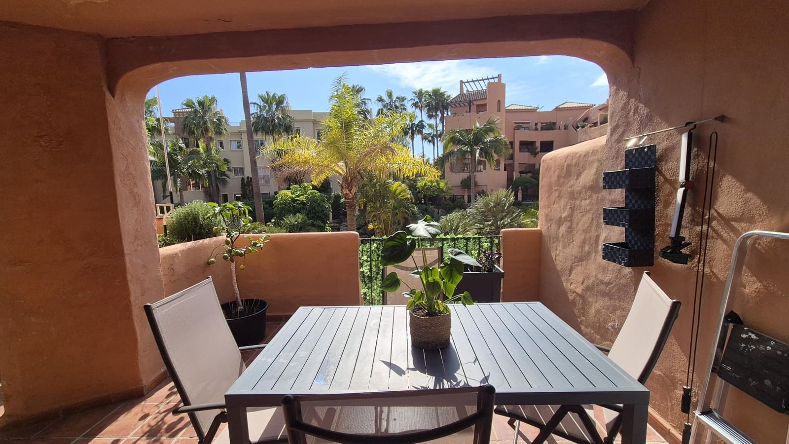 Apartamento de 2 habitaciones en Los Flamingos en venta con piscina garaje - 449.000 € (Ref: 9721906)