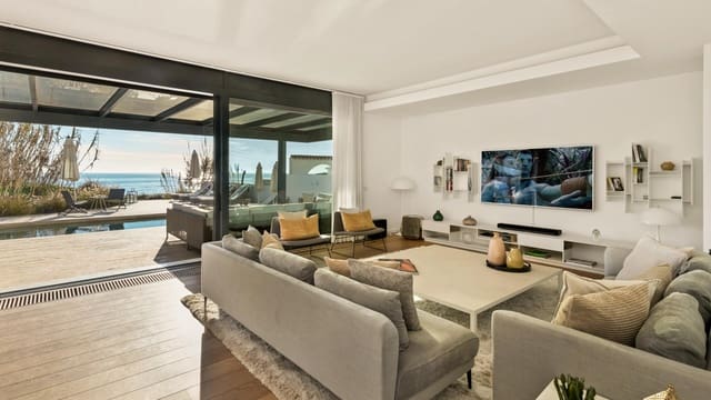 Chalet de 6 habitaciones en Marbella en venta con piscina - 6.500.000 € (Ref: 9739030)