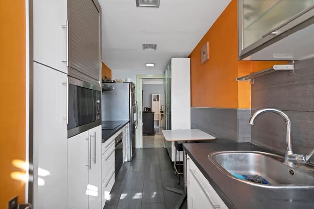 3 Zimmer Penthouse zu verkaufen in Marbella mit Pool Garage - 530.000 € (Ref: 9748186)