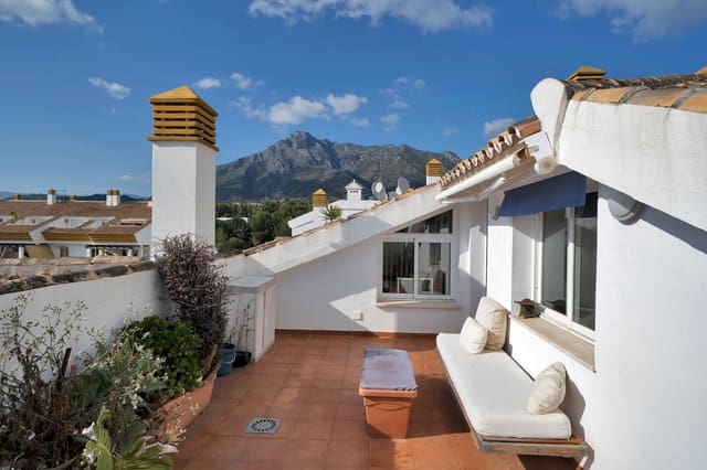 3 Zimmer Penthouse zu verkaufen in Marbella mit Pool Garage - 530.000 € (Ref: 9748186)