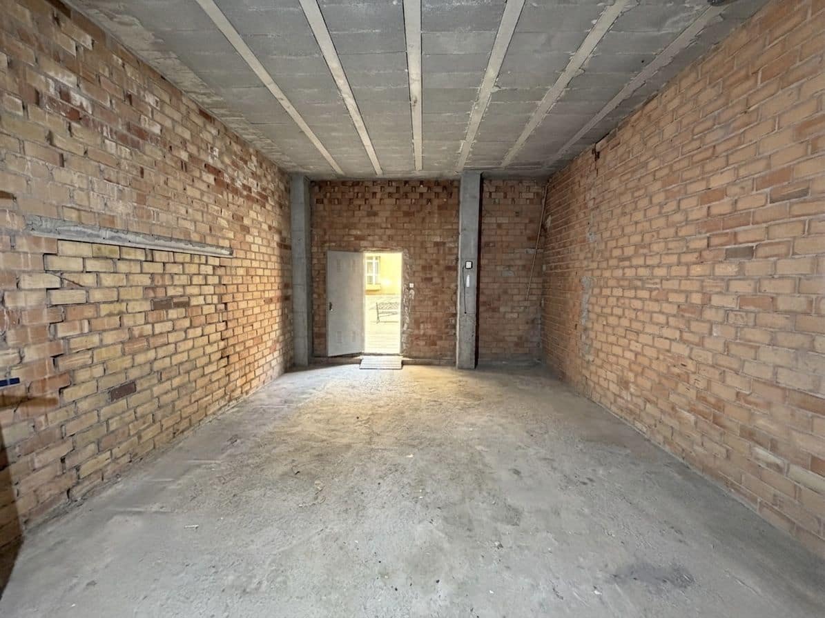 2 sovrum Kommersiell till salu i Estepona - 215 000 € (Ref: 9748187)