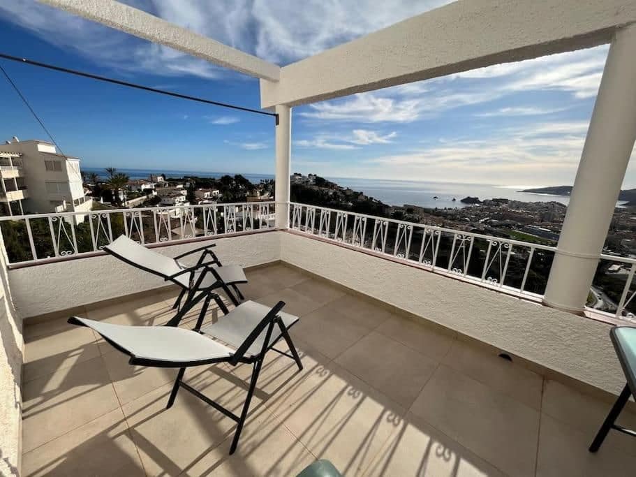 2 bedroom Apartment for sale in Almunecar - € 260,000 (Ref: 9759172)