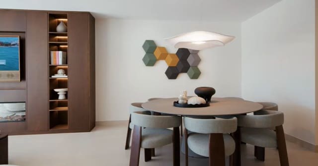 3 slaapkamer Appartement te koop in Río Real, Marbella met zwembad - € 2.450.000 (Ref: 9759173)