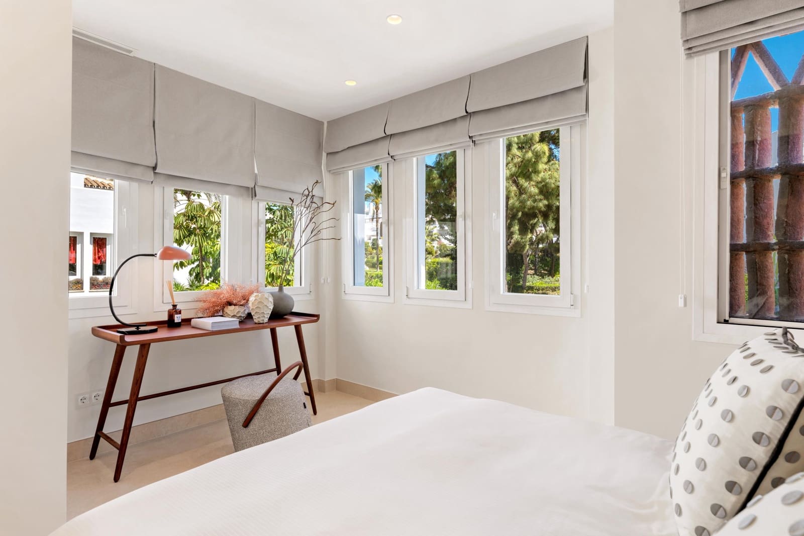 3 soverom Leilighet til salgs i Rio Real med svømmebasseng - € 2 450 000 (Ref: 9759173)