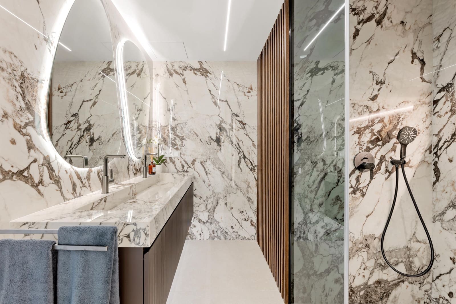 3 soverom Leilighet til salgs i Rio Real med svømmebasseng - € 2 450 000 (Ref: 9759173)