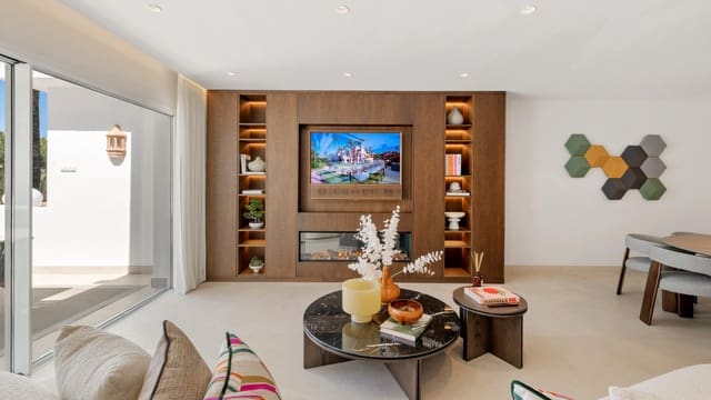 3 sovrum Lägenhet till salu i Los Monteros, Marbella med pool garage - 2 450 000 € (Ref: 9759173)