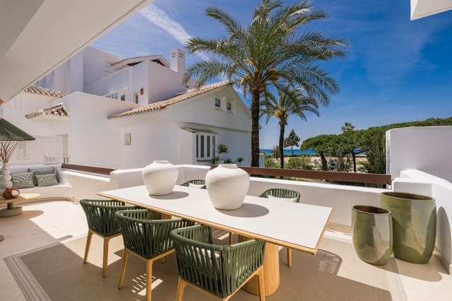 Apartamento de 3 habitaciones en Los Monteros, Marbella en venta con piscina garaje - 2.450.000 € (Ref: 9759173)