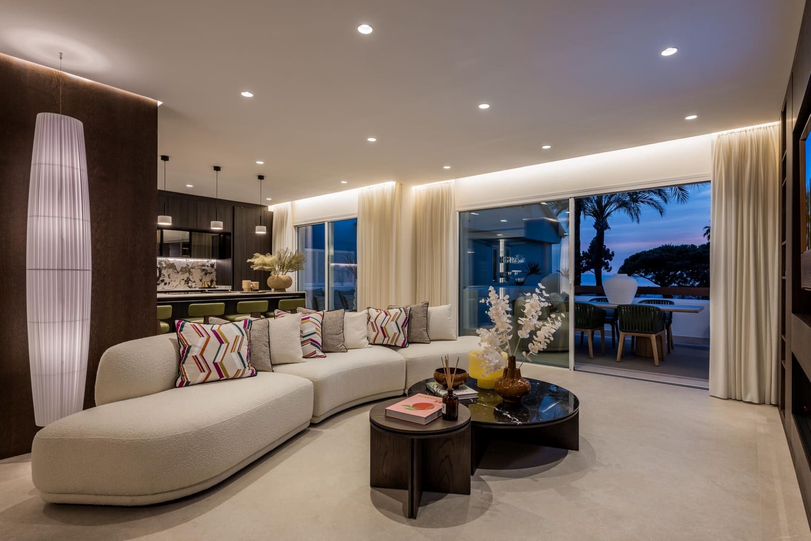 3 bedroom Apartment for sale in Los Monteros with pool garage - € 2,450,000 (Ref: 9759173)