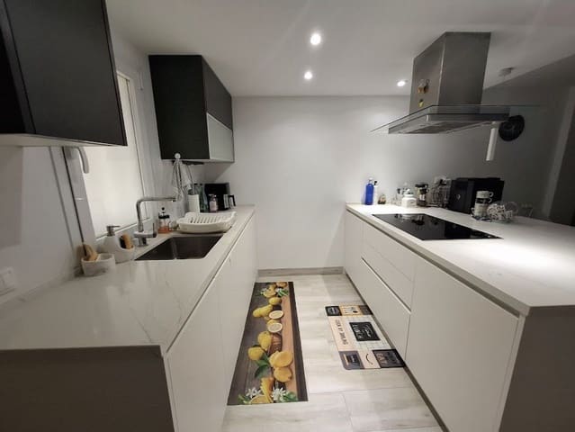 3 chambre Appartement à vendre à Marbella Centro, Marbella avec piscine - 620 000 € (Ref: 9770828)