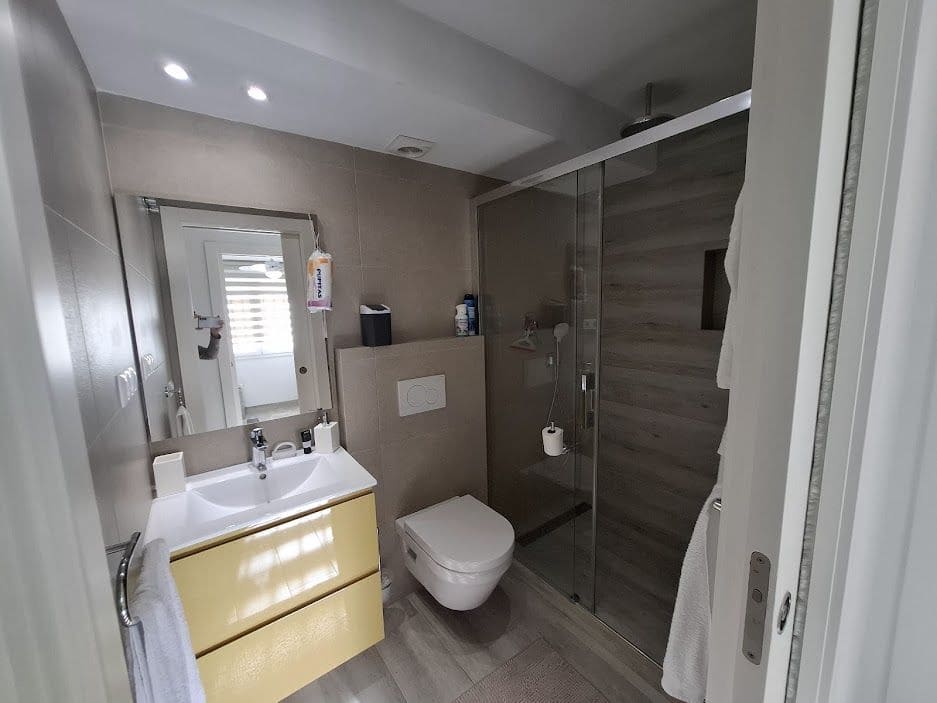 3 bedroom Apartment for sale in Marbella with pool - € 565,000 (Ref: 9770828)