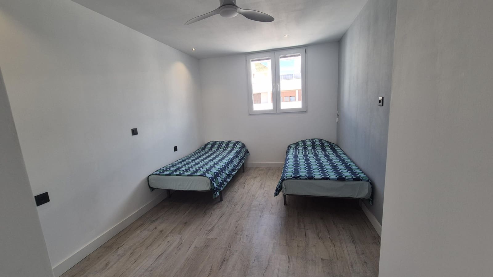 5 sypialnia Dom szeregowy na sprzedaż w La Cala de Mijas z basenem - 950 000 € (Ref: 9773292)