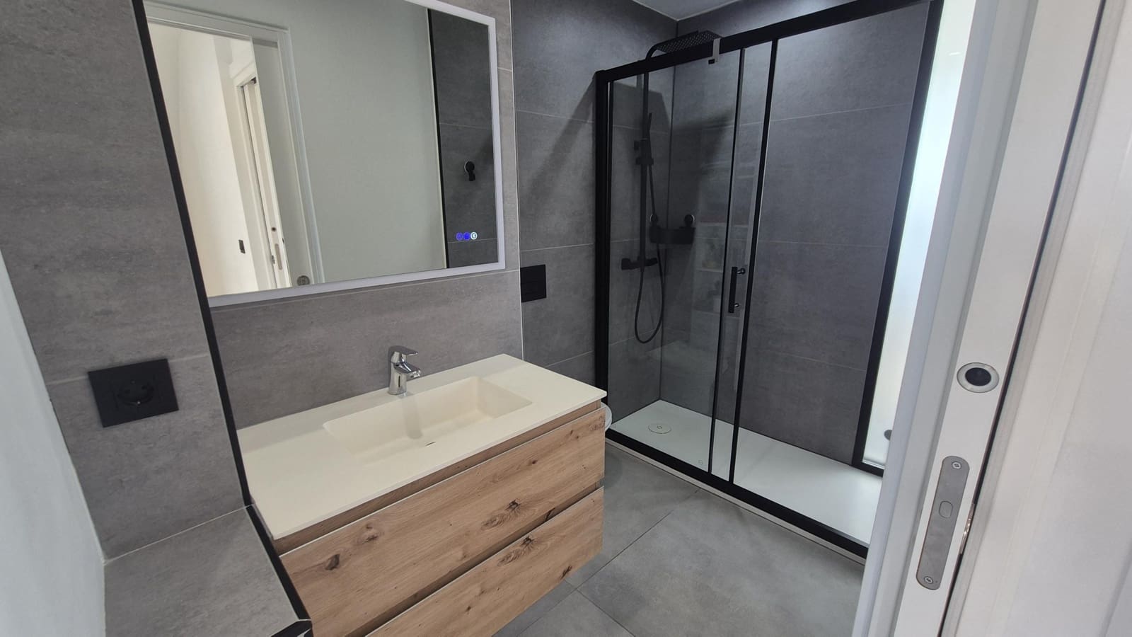 5 sypialnia Dom szeregowy na sprzedaż w La Cala de Mijas z basenem - 950 000 € (Ref: 9773292)