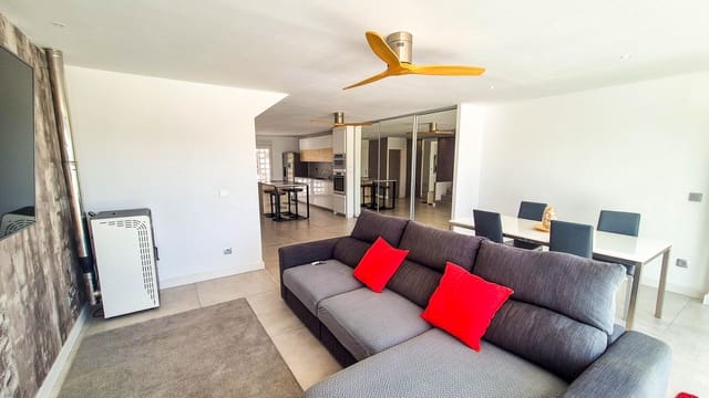 5 sypialnia Dom szeregowy na sprzedaż w La Cala de Mijas, Mijas z basenem garażem - 875 000 € (Ref: 9773292)