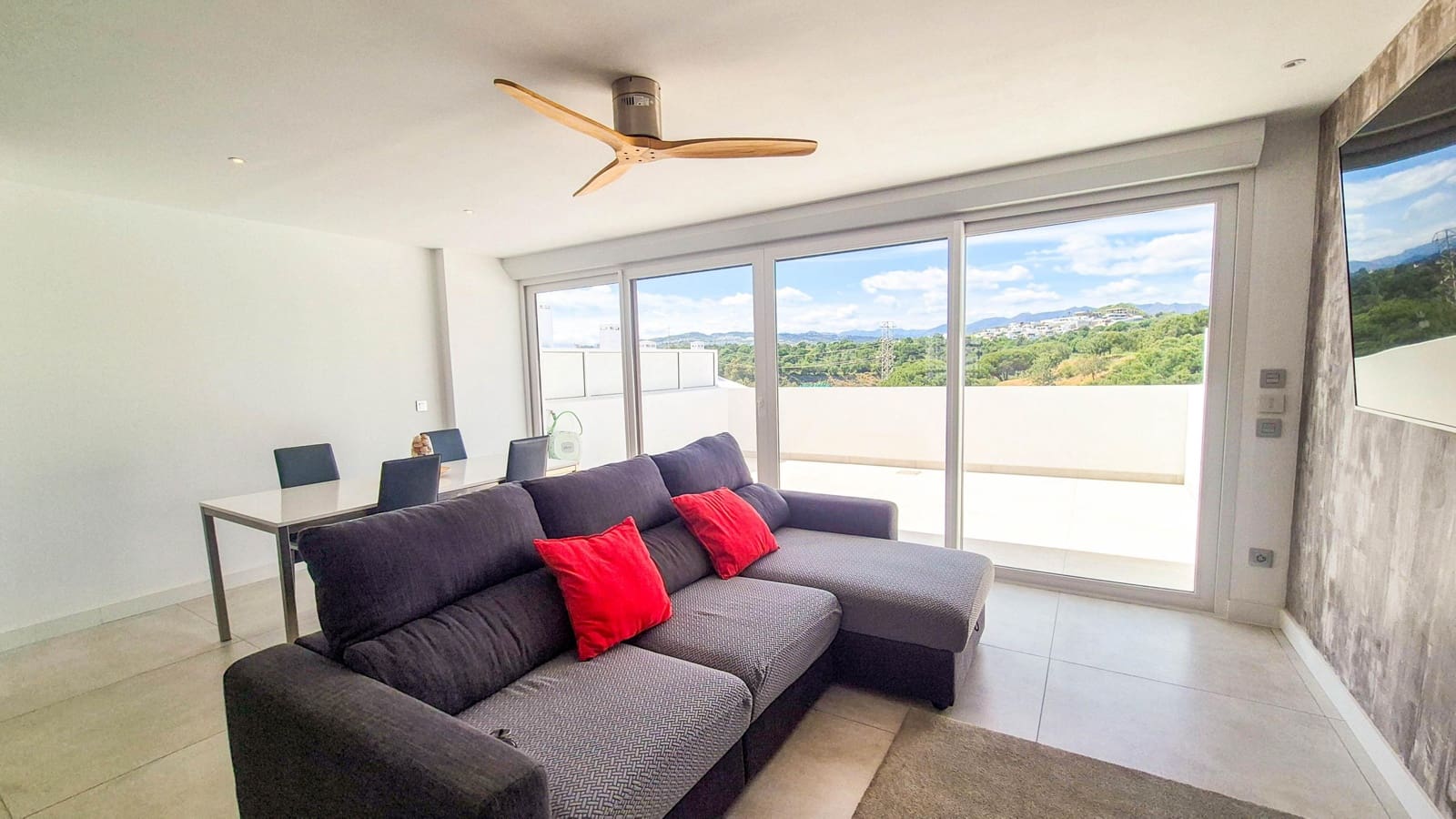 5 bedroom Terraced Villa for sale in La Cala de Mijas with pool garage - € 825,000 (Ref: 9773292)