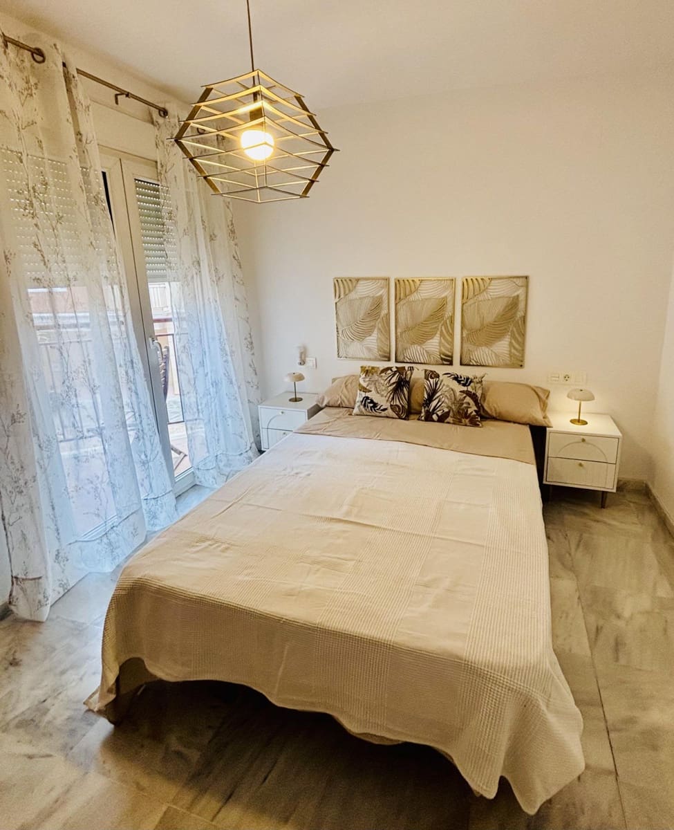 4 sovrum Lägenhet till salu i Malaga stad - 449 500 € (Ref: 9773293)