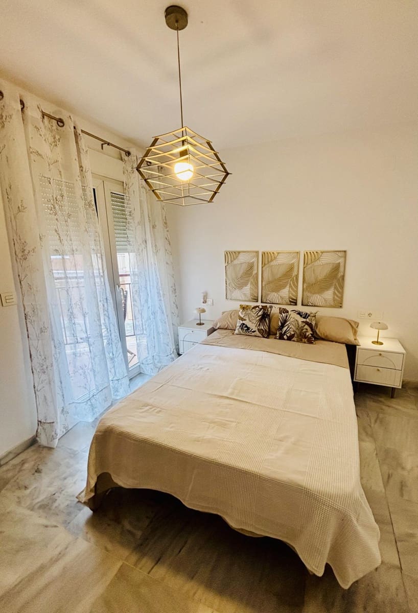 4 sovrum Lägenhet till salu i Malaga stad - 449 500 € (Ref: 9773293)