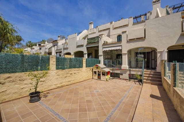 3 bedroom Terraced Villa for sale in Marbella with pool garage - € 849,000 (Ref: 9791265)