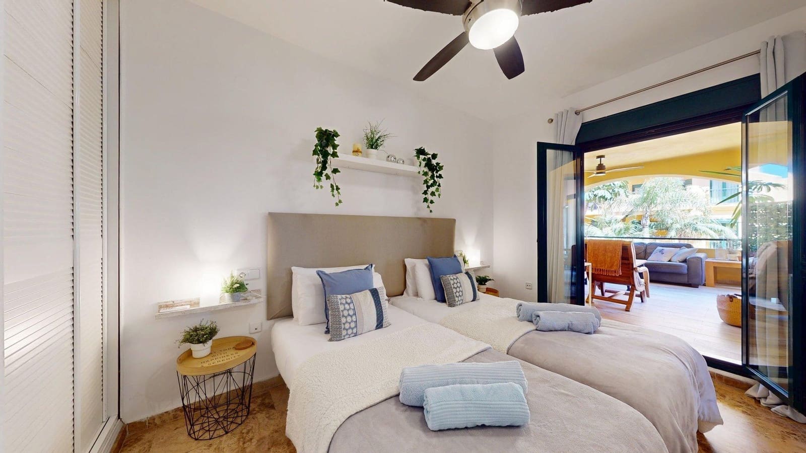 3 sypialnia Apartament na sprzedaż w Marbella z basenem - 685 000 € (Ref: 9794899)