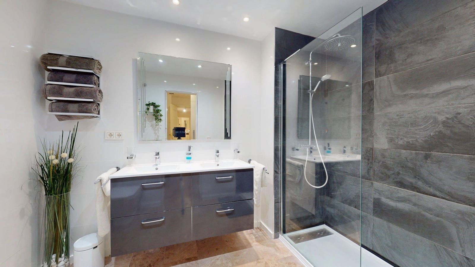 3 sypialnia Apartament na sprzedaż w Marbella z basenem - 685 000 € (Ref: 9794899)