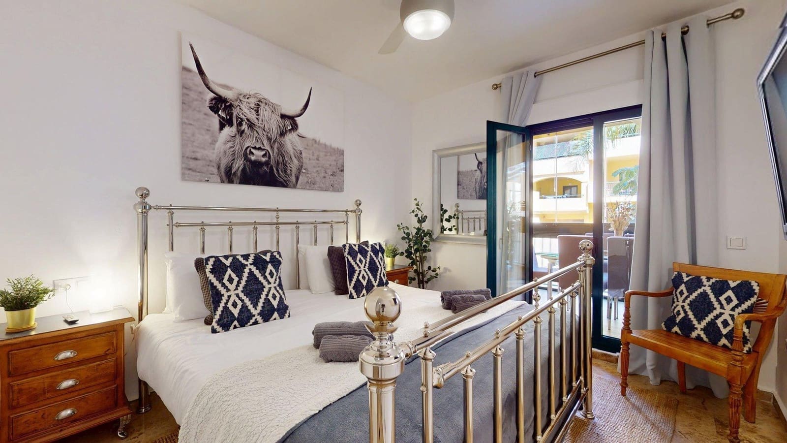 3 sypialnia Apartament na sprzedaż w Marbella z basenem - 685 000 € (Ref: 9794899)