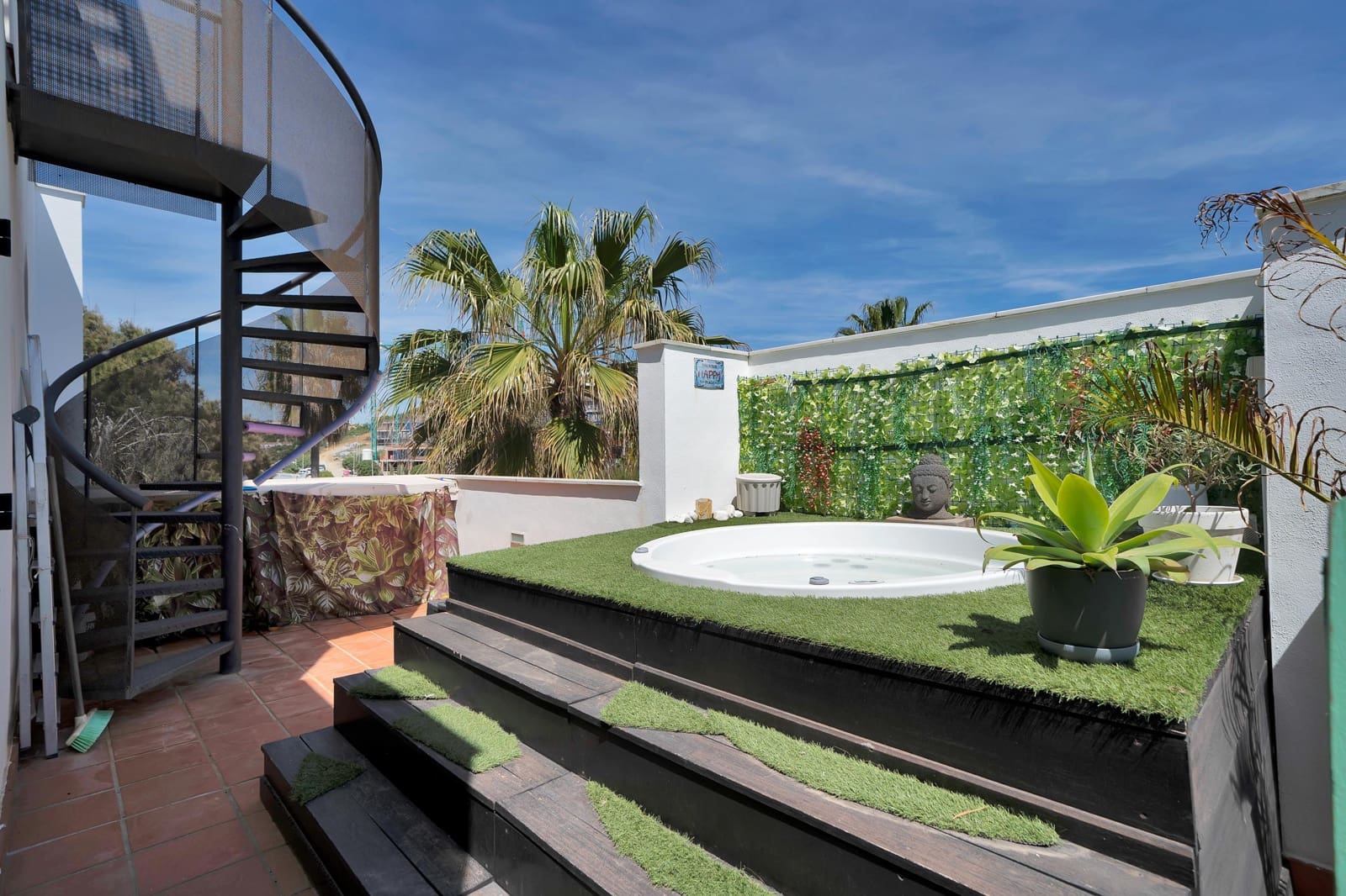 2 soveværelse Penthouse til salg i Bahia de Casares med swimmingpool - € 570.000 (Ref: 9797335)