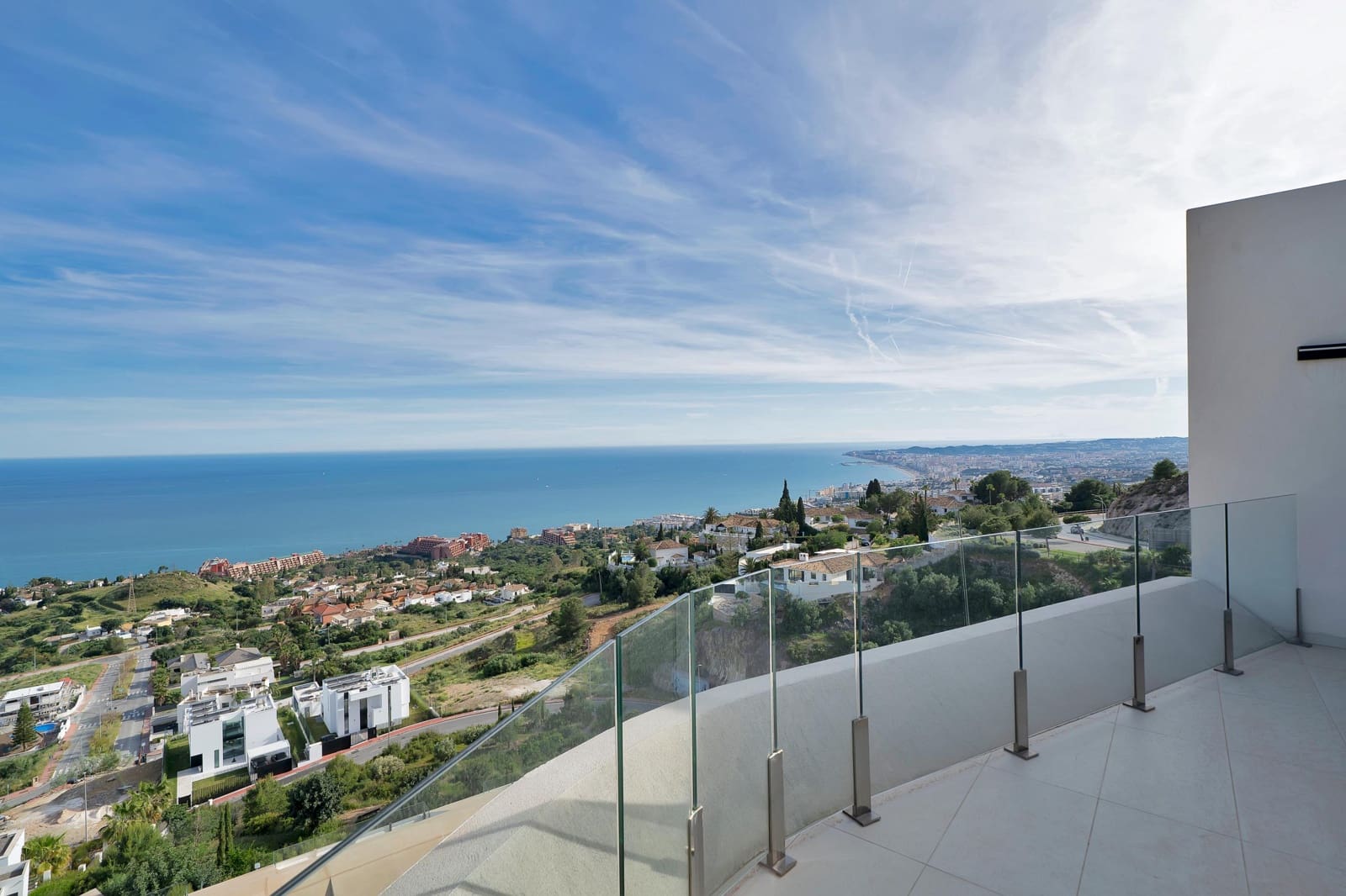 4 Zimmer Penthouse zu verkaufen in Benalmadena mit Pool Garage - 1.225.000 € (Ref: 9806660)