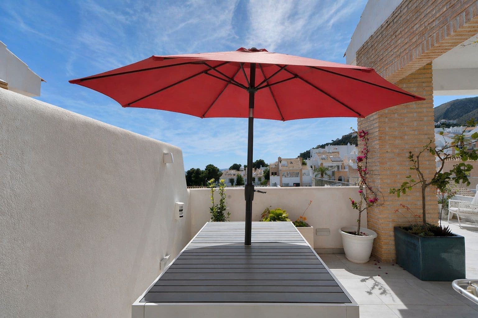 3 makuuhuone Huvila myytävänä paikassa Torremuelle mukana uima-altaan - 1 200 000 € (Ref: 9806661)