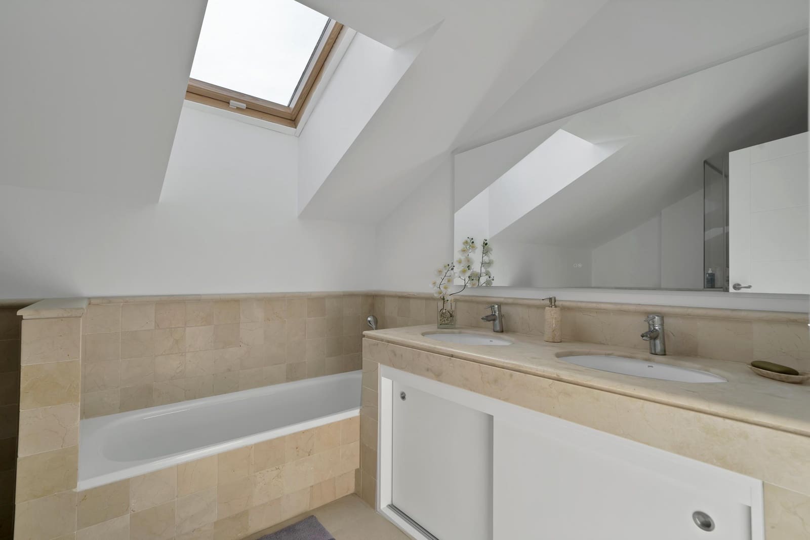 3 makuuhuone Huvila myytävänä paikassa Torremuelle mukana uima-altaan - 1 200 000 € (Ref: 9806661)