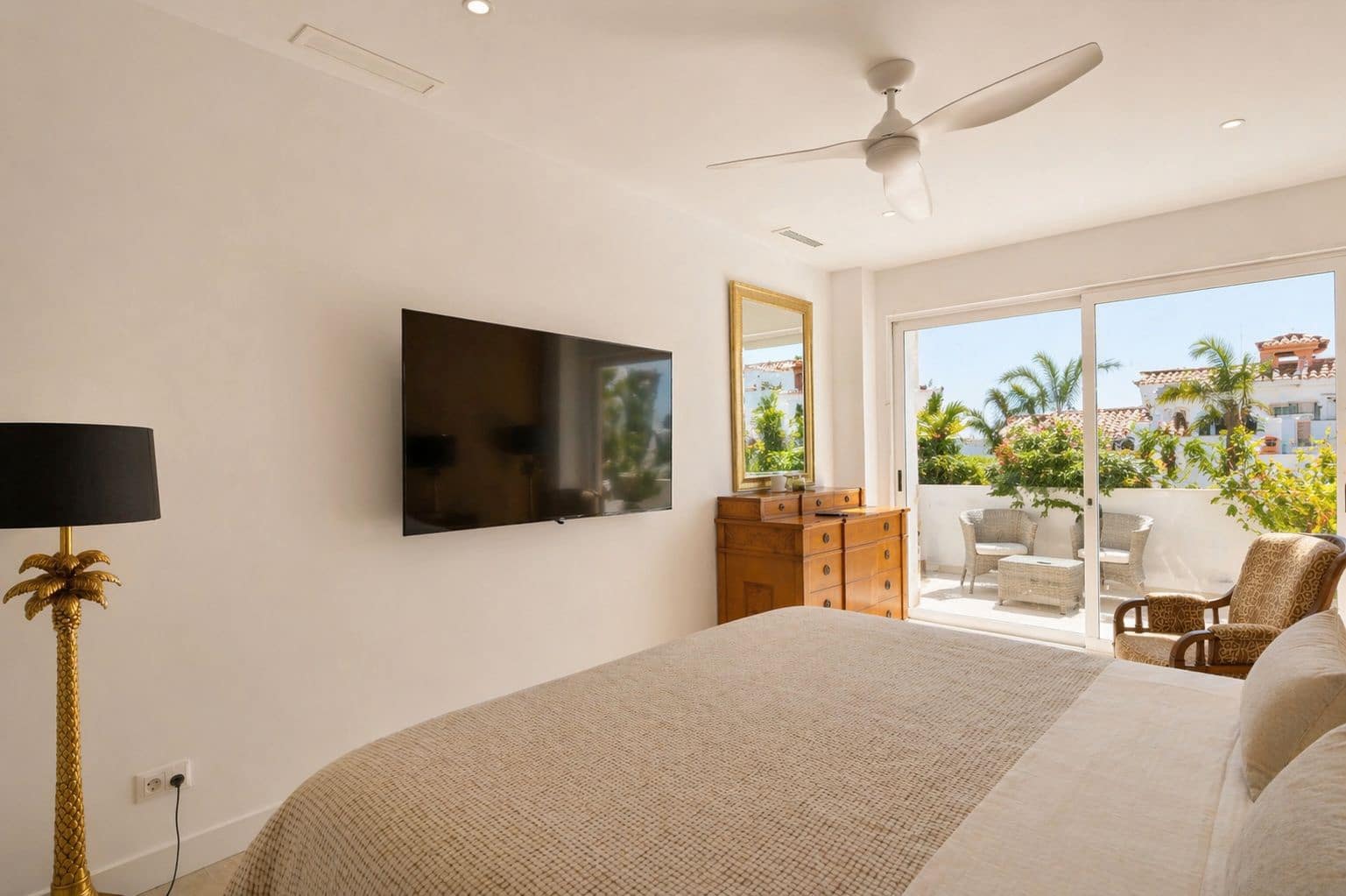 3 makuuhuone Huvila myytävänä paikassa Torremuelle mukana uima-altaan - 1 200 000 € (Ref: 9806661)