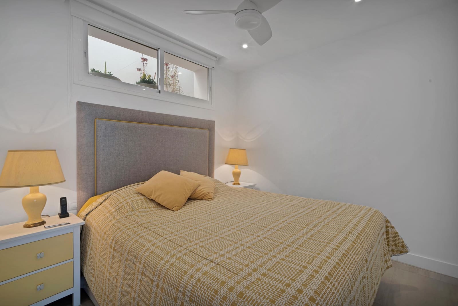 3 makuuhuone Huvila myytävänä paikassa Torremuelle mukana uima-altaan - 1 200 000 € (Ref: 9806661)