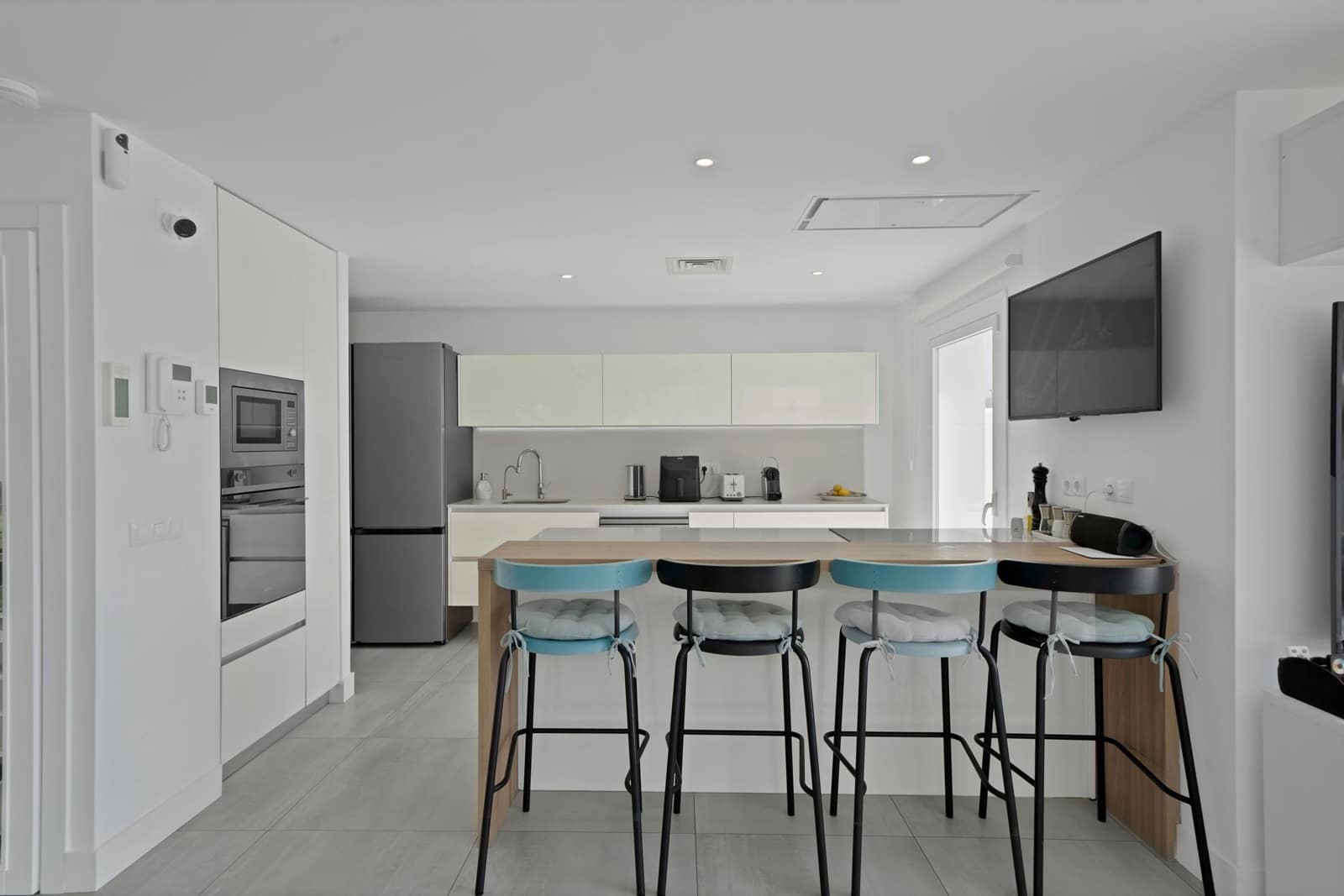 3 makuuhuone Huvila myytävänä paikassa Torremuelle mukana uima-altaan - 1 200 000 € (Ref: 9806661)