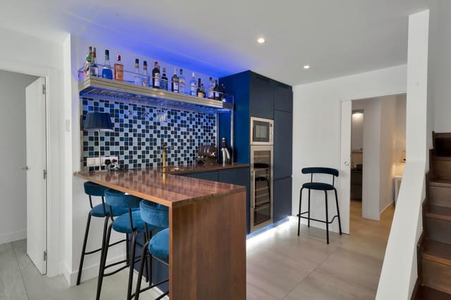 3 makuuhuone Huvila myytävänä paikassa Torremuelle, Benalmádena mukana uima-altaan - 1 200 000 € (Ref: 9806661)