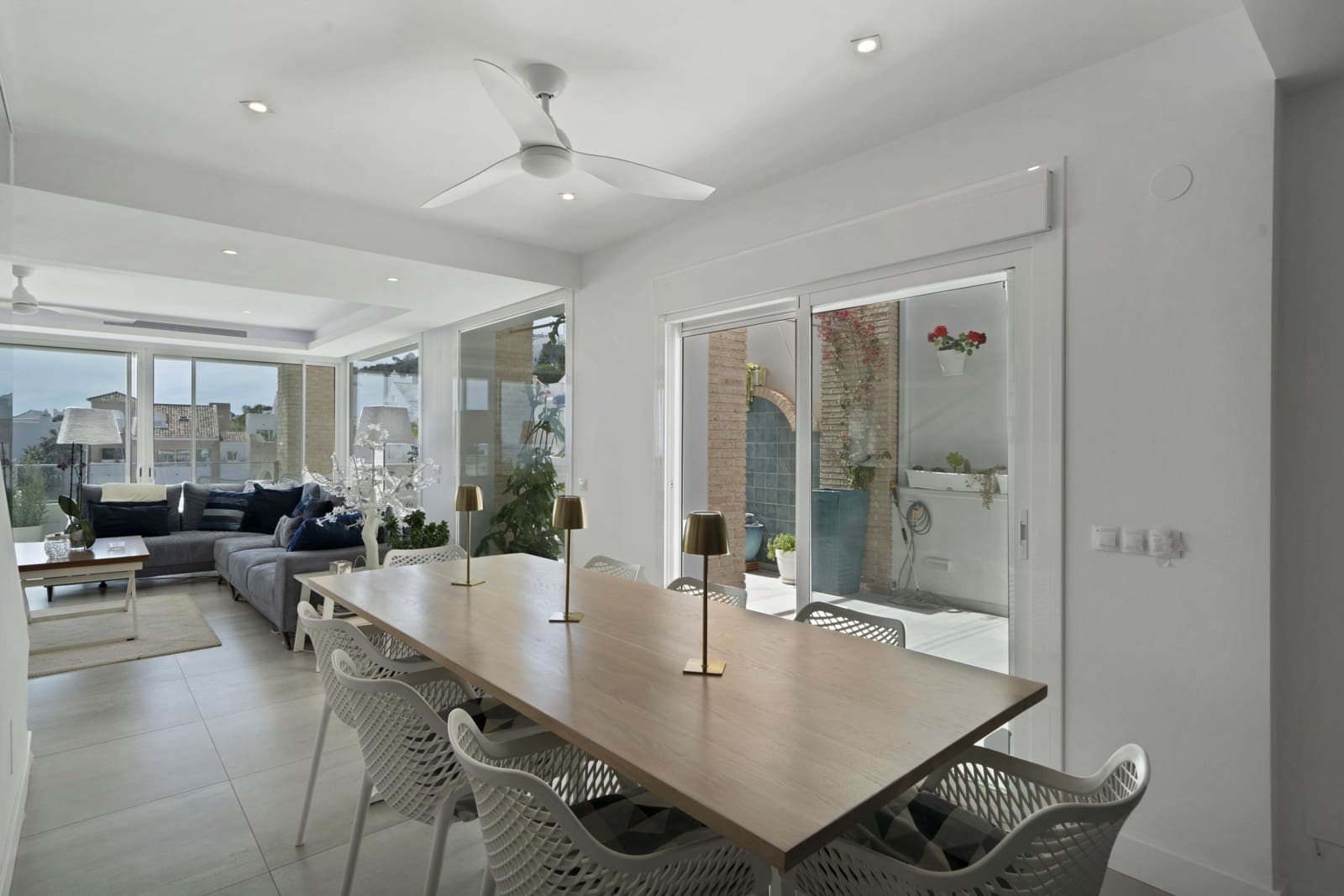 3 makuuhuone Huvila myytävänä paikassa Torremuelle mukana uima-altaan - 1 200 000 € (Ref: 9806661)