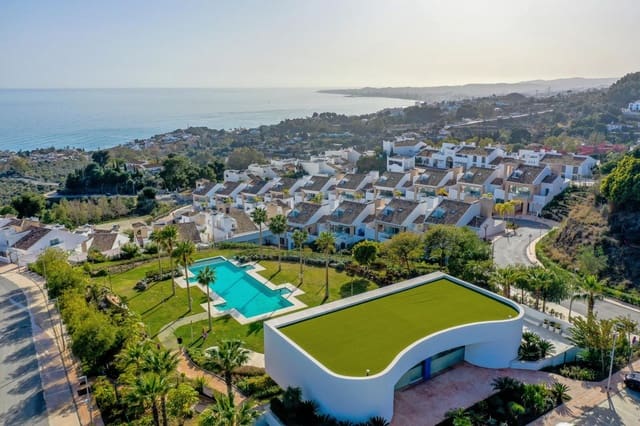 3 sovrum Villa till salu i Benalmádena med pool garage - 1 150 000 € (Ref: 9806661)
