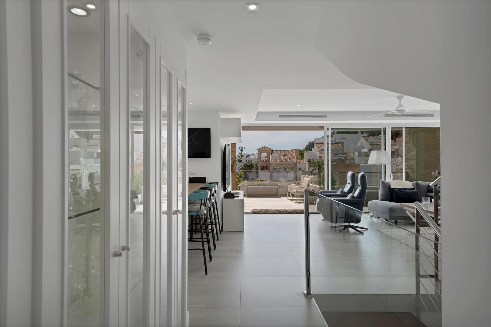 3 bedroom Villa for sale in Benalmadena with pool garage - € 1,150,000 (Ref: 9806661)