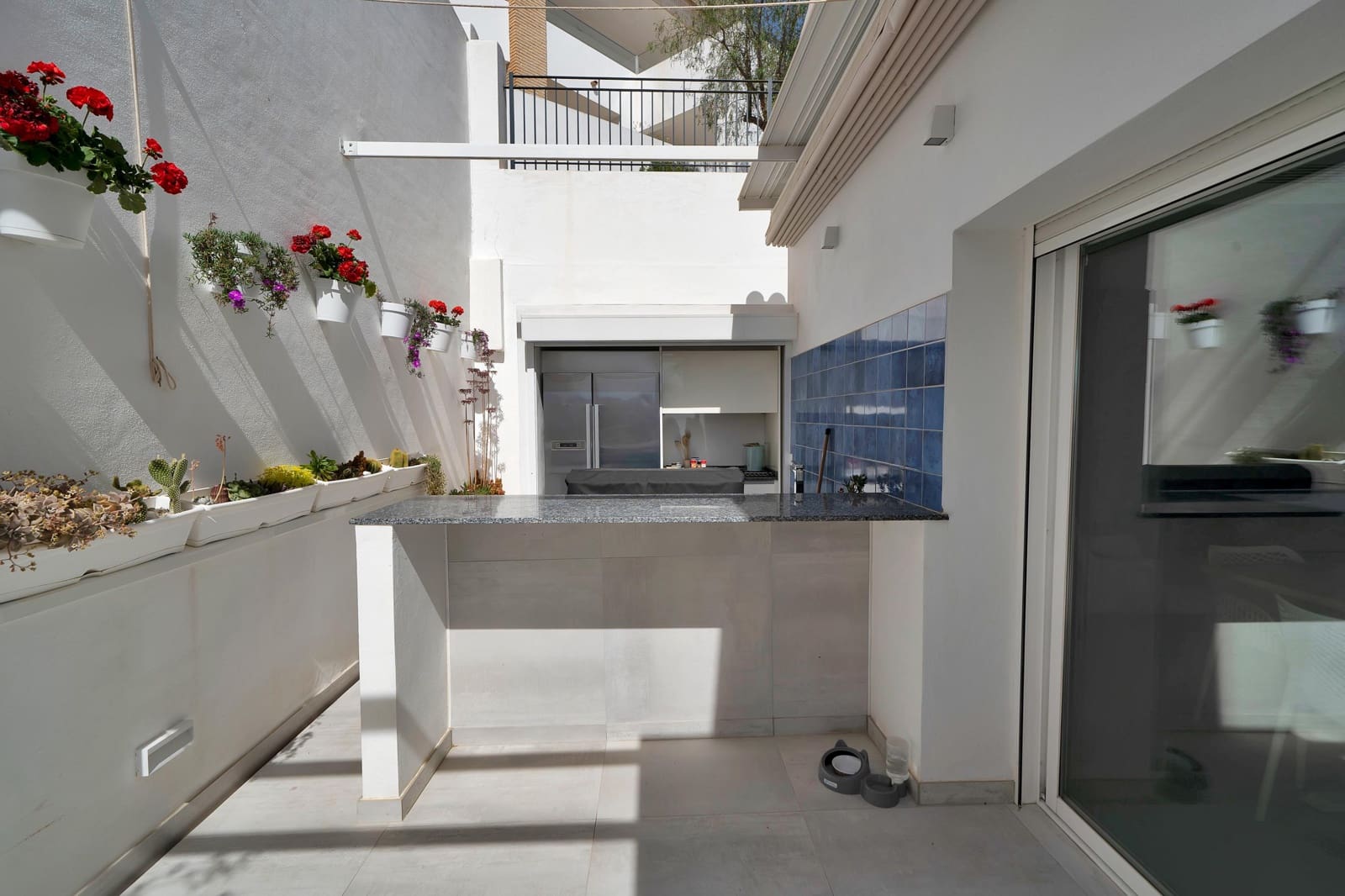 3 bedroom Villa for sale in Benalmadena with pool garage - € 1,150,000 (Ref: 9806661)