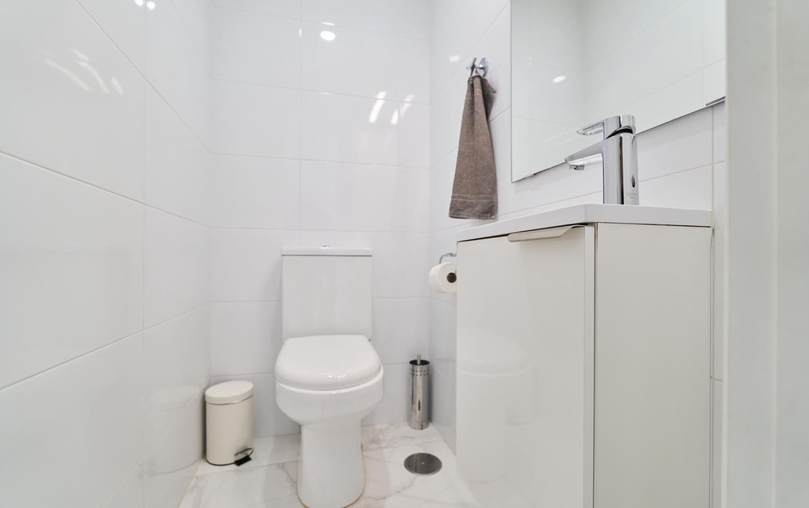 2 slaapkamer Appartement te koop in Marbella - € 485.000 (Ref: 9816042)