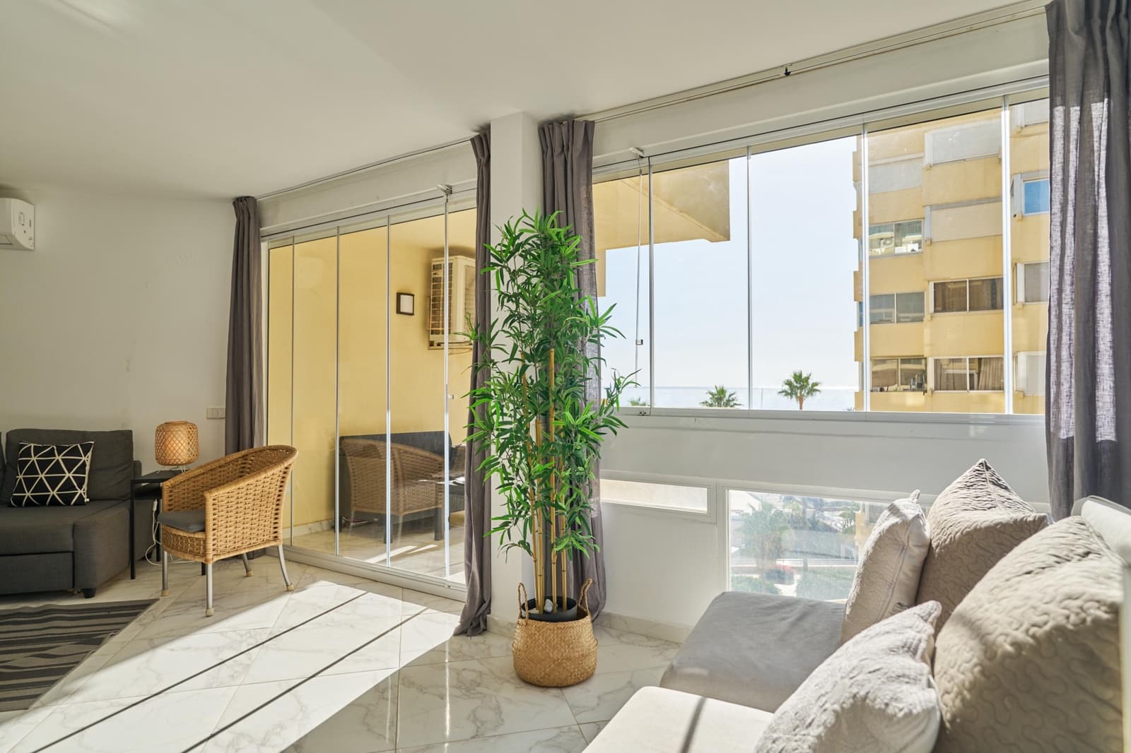 2 slaapkamer Appartement te koop in Marbella - € 485.000 (Ref: 9816042)