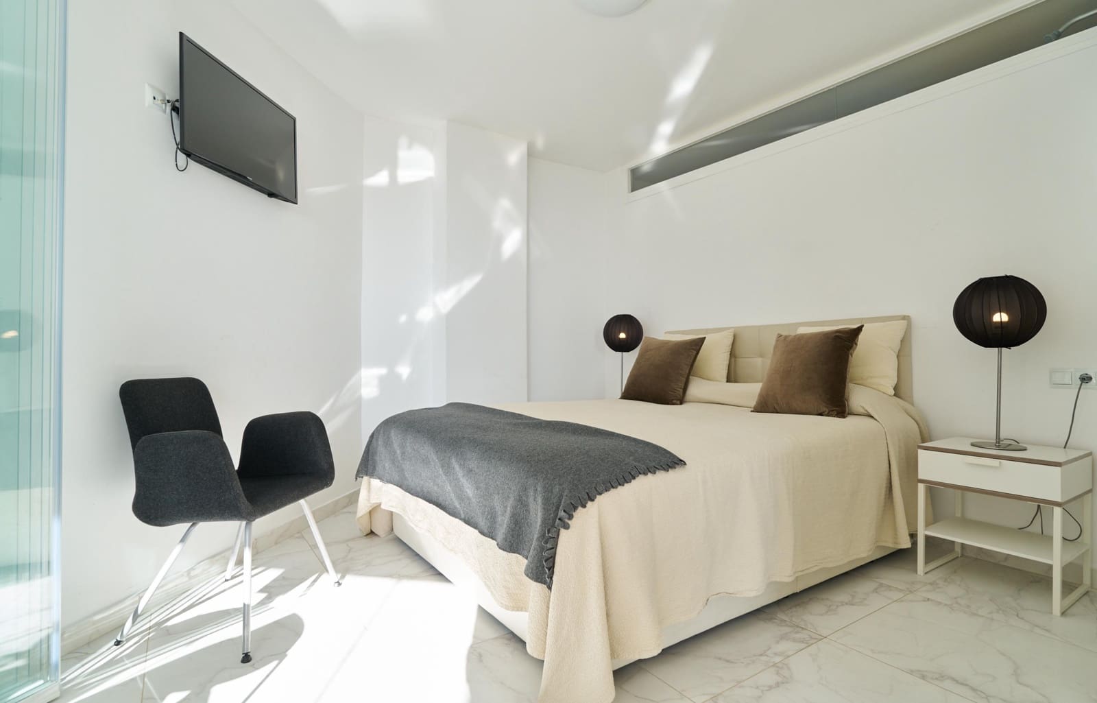 2 slaapkamer Appartement te koop in Marbella - € 485.000 (Ref: 9816042)