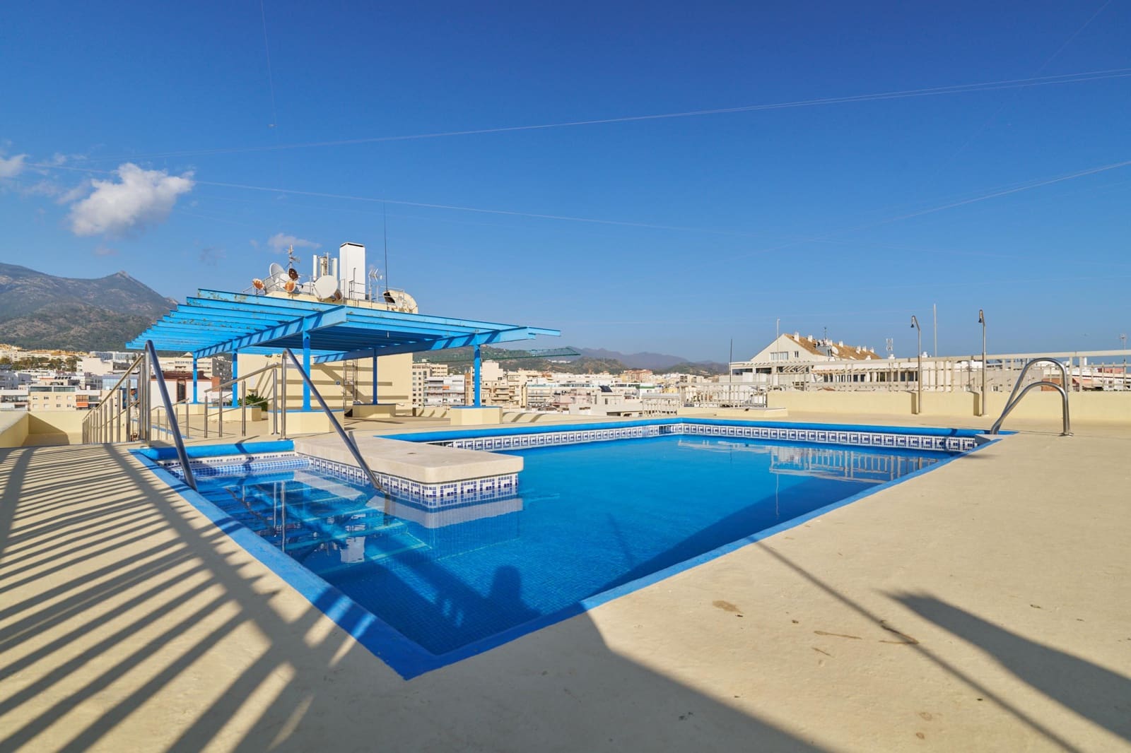 2 slaapkamer Appartement te koop in Marbella - € 485.000 (Ref: 9816042)