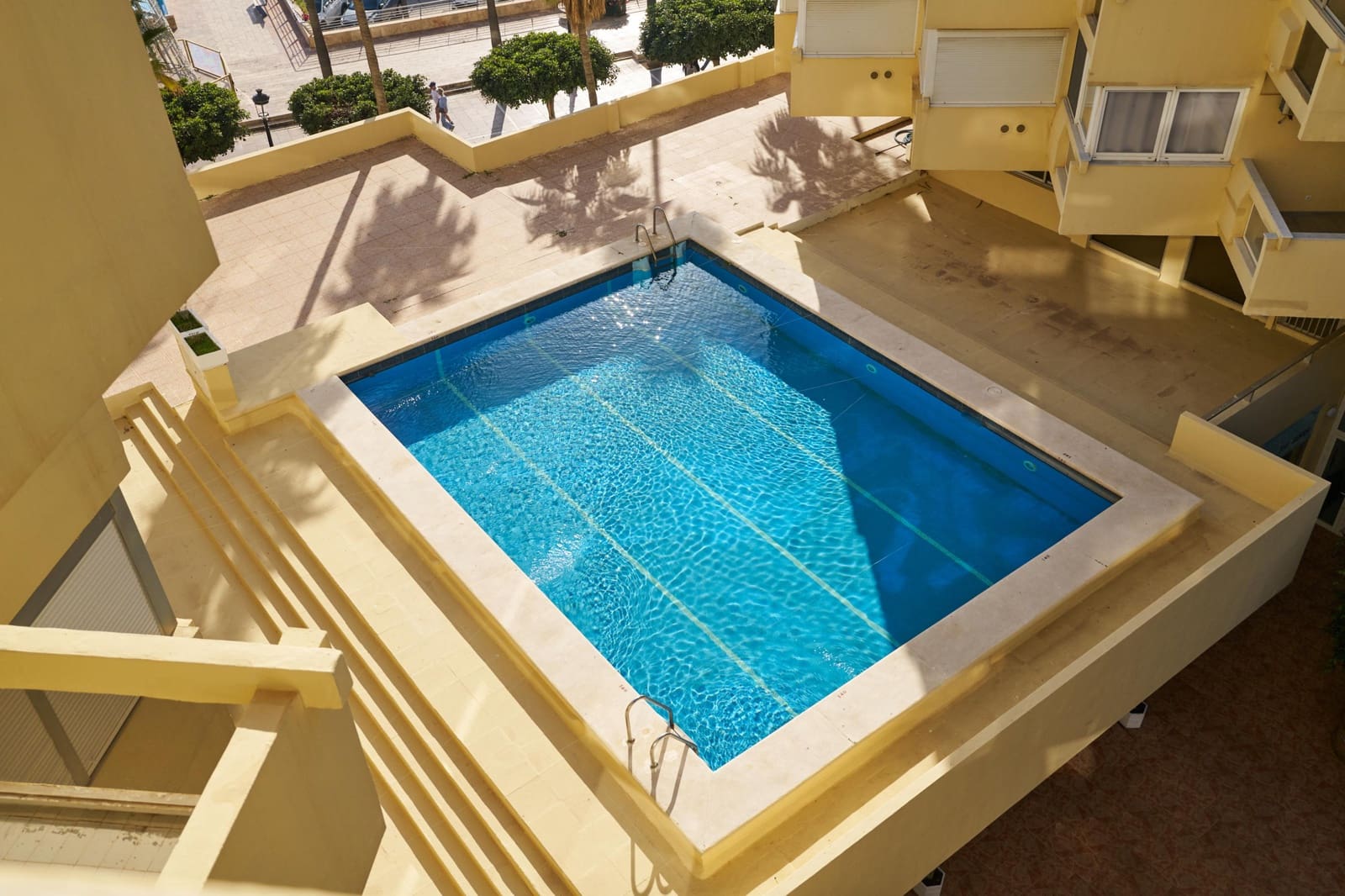 2 slaapkamer Appartement te koop in Marbella - € 485.000 (Ref: 9816042)