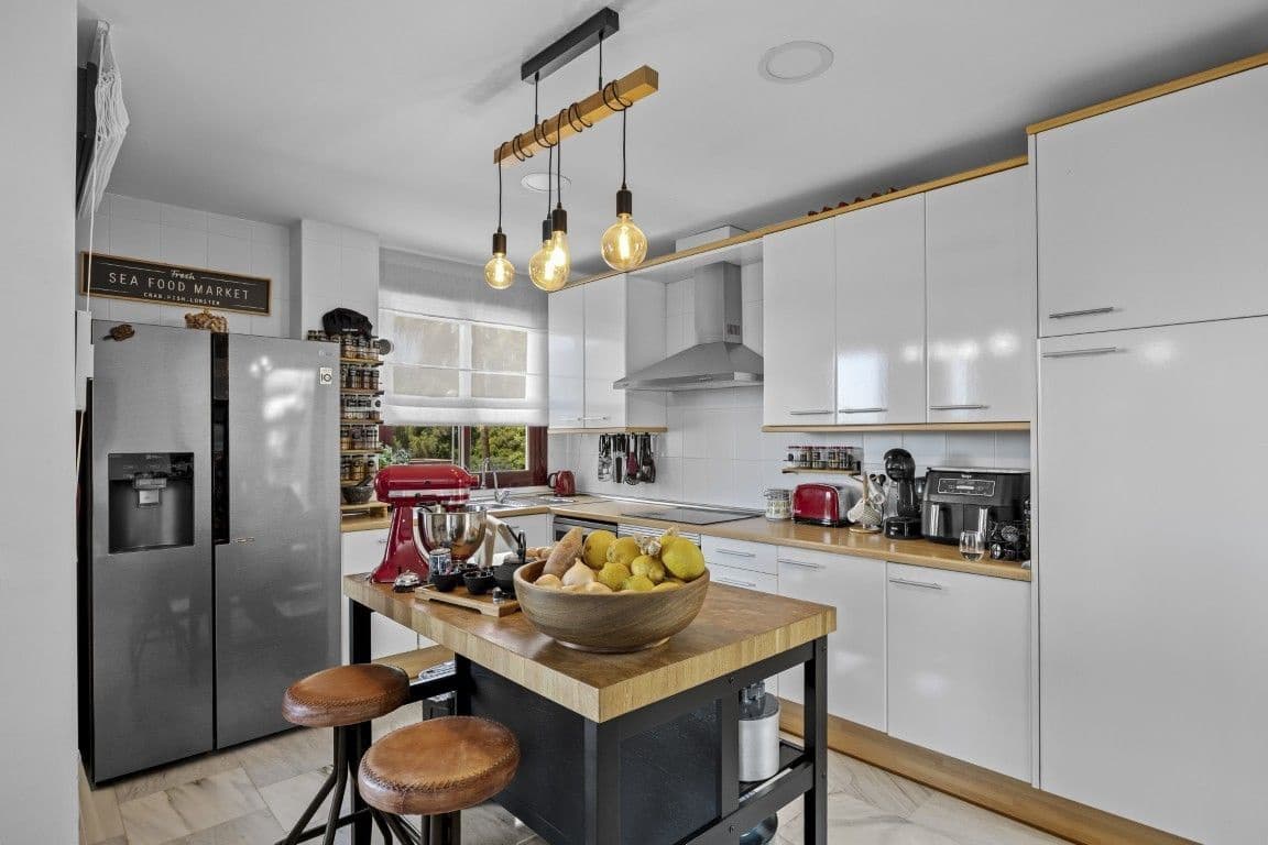 3 soveværelse Villa til salg i Los Flamingos med swimmingpool garage - € 585.000 (Ref: 9825052)