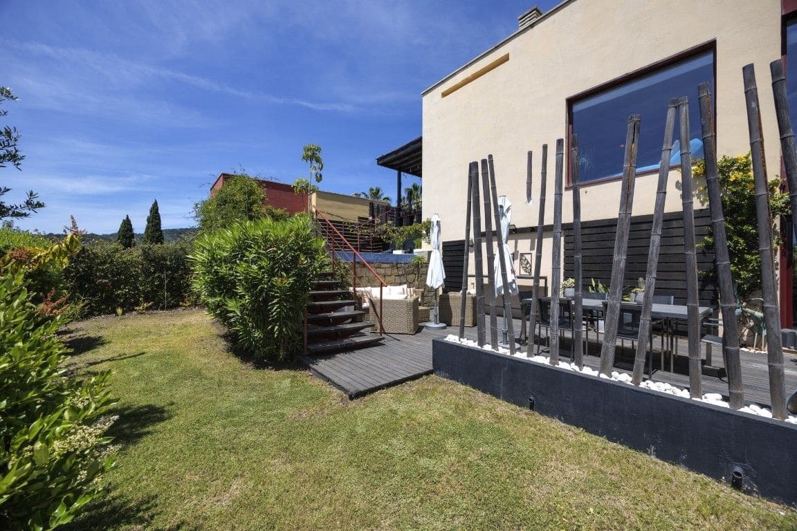 3 soveværelse Villa til salg i Los Flamingos med swimmingpool garage - € 585.000 (Ref: 9825052)