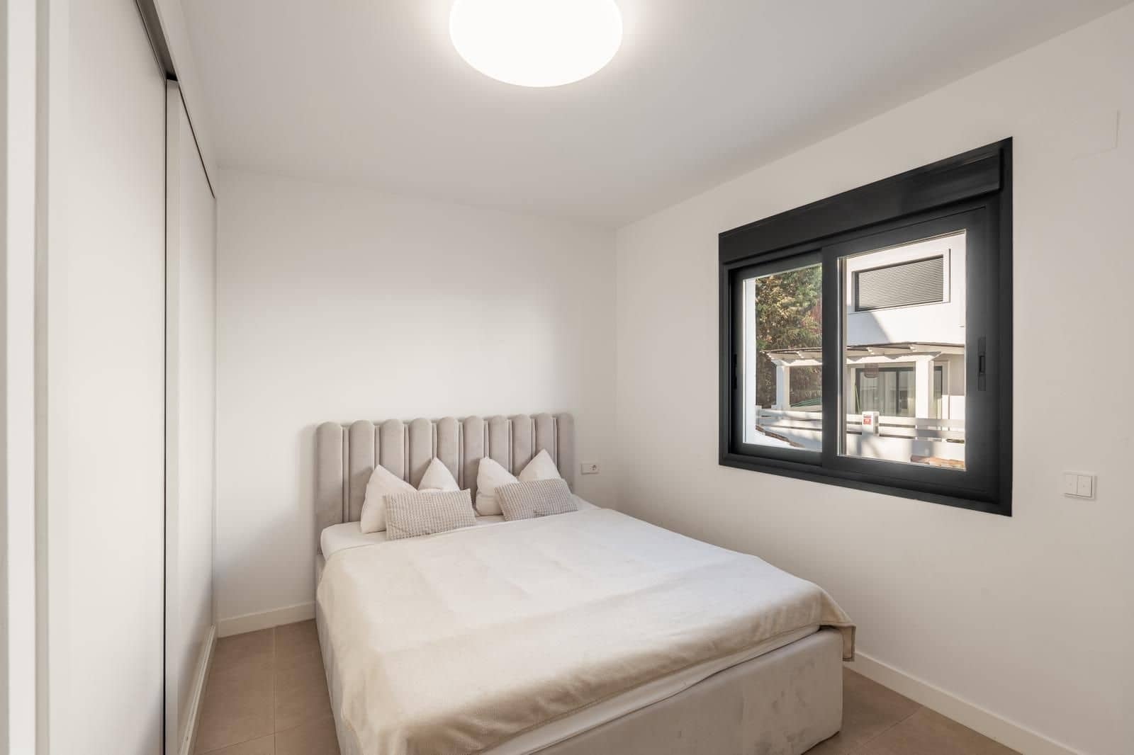 3 camera da letto Villetta a Schiera in vendita in El Paraiso con piscina - 599.000 € (Rif: 9825053)