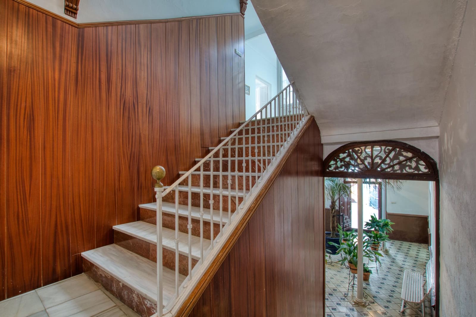 12 sovrum Radhus till salu i Velez-Malaga med pool - 1 100 000 € (Ref: 9831921)
