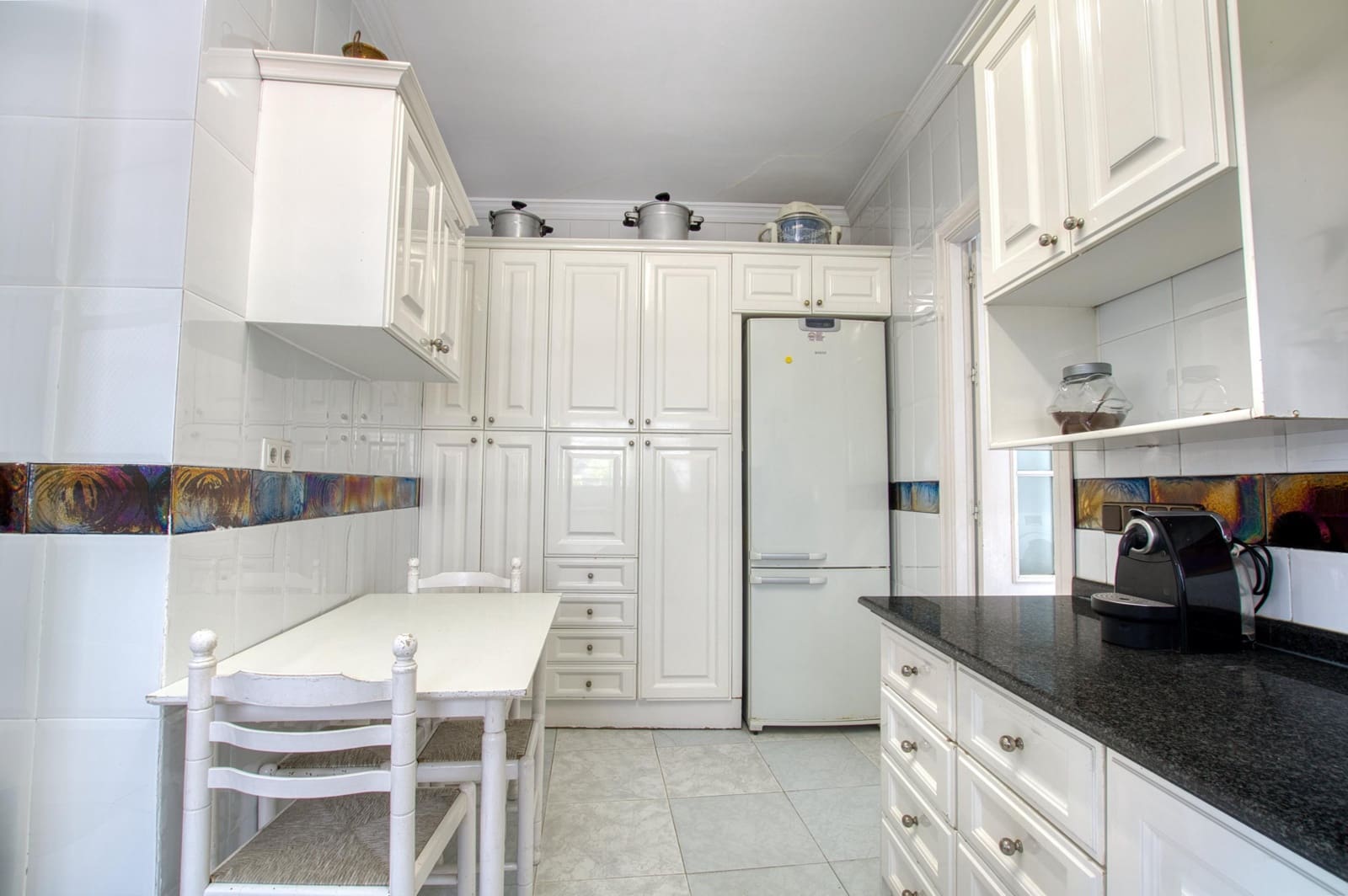 12 sovrum Radhus till salu i Velez-Malaga med pool - 1 100 000 € (Ref: 9831921)