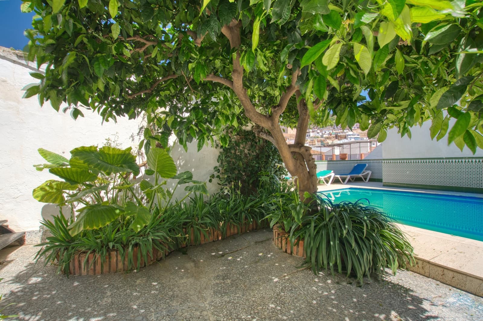 12 sovrum Radhus till salu i Velez-Malaga med pool - 1 100 000 € (Ref: 9831921)