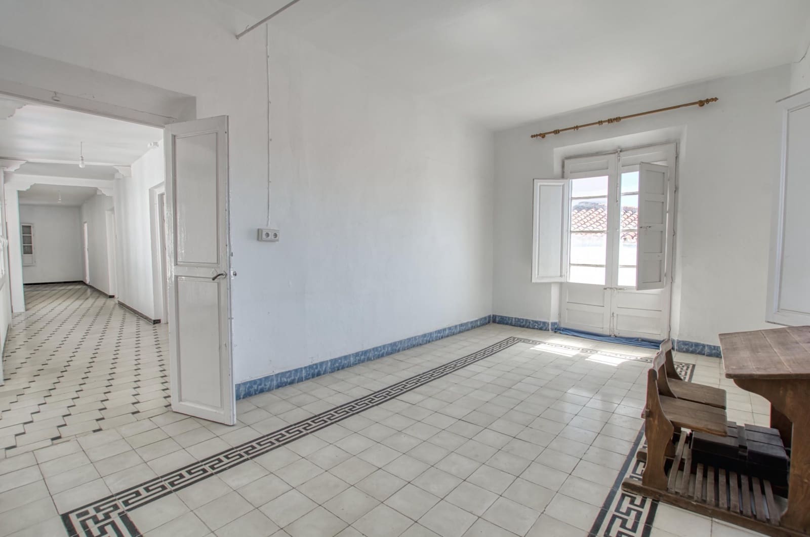 12 sovrum Radhus till salu i Velez-Malaga med pool - 1 100 000 € (Ref: 9831921)