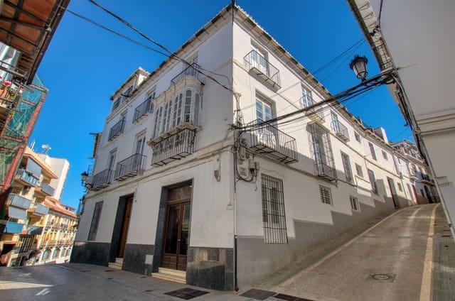 12 makuuhuone Rivitalo myytävänä paikassa Vélez-Málaga mukana uima-altaan - 1 100 000 € (Ref: 9831921)