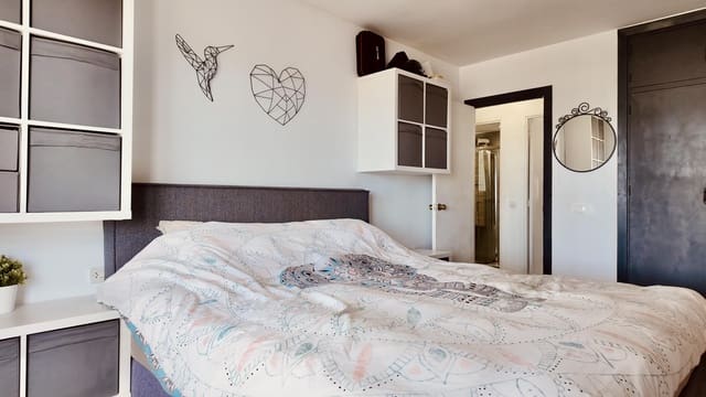 2 soveværelse Penthouse til salg i Nueva Atalaya, Estepona med swimmingpool garage - € 269.000 (Ref: 9839737)